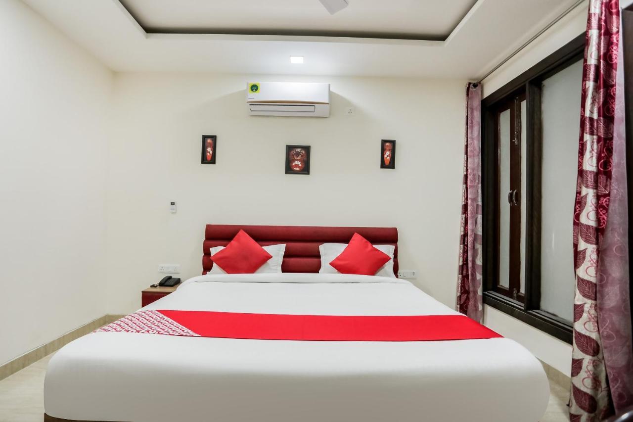 גורגאון Oyo 65118 Hotel Vatika מראה חיצוני תמונה