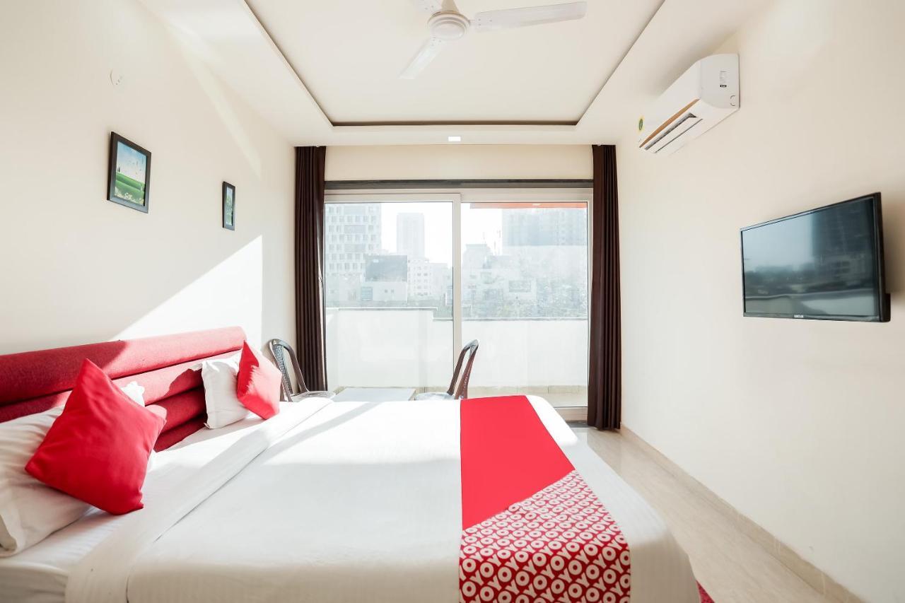 גורגאון Oyo 65118 Hotel Vatika מראה חיצוני תמונה