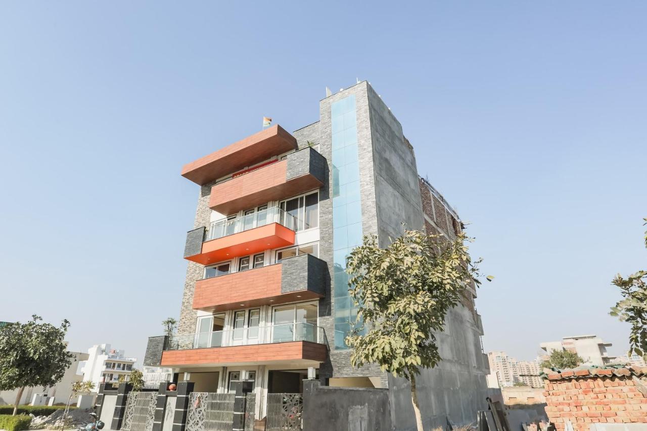 גורגאון Oyo 65118 Hotel Vatika מראה חיצוני תמונה